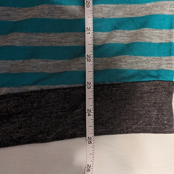 NEW Egs by éloges Green & Gray Two Tone Stripe Zip Accent Hoodie Small - Picture 9 of 10